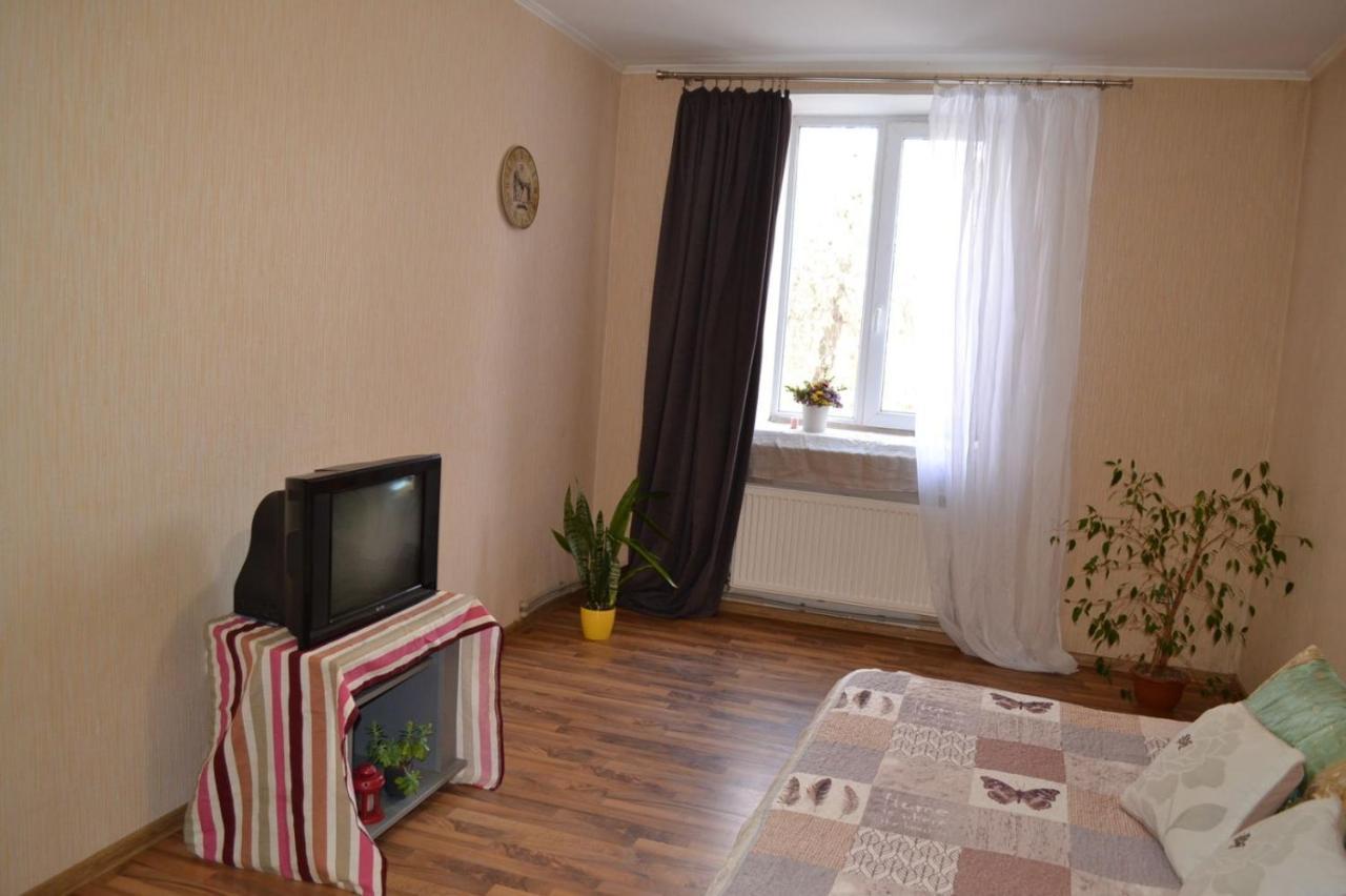 Appartamento Квартира Двохкімнатна Фонтан Kam'janec'-Podil's'kyj Esterno foto